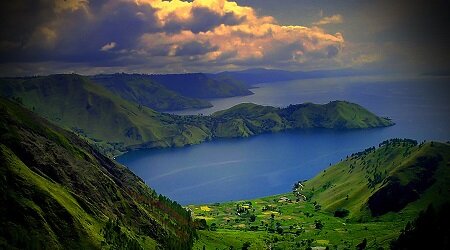 دریاچه توبا (Danau Toba) - اندونزی