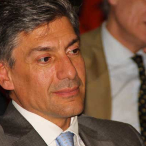 معرفی شخصیت ها- پروفسور"ماسیّمو پاپا