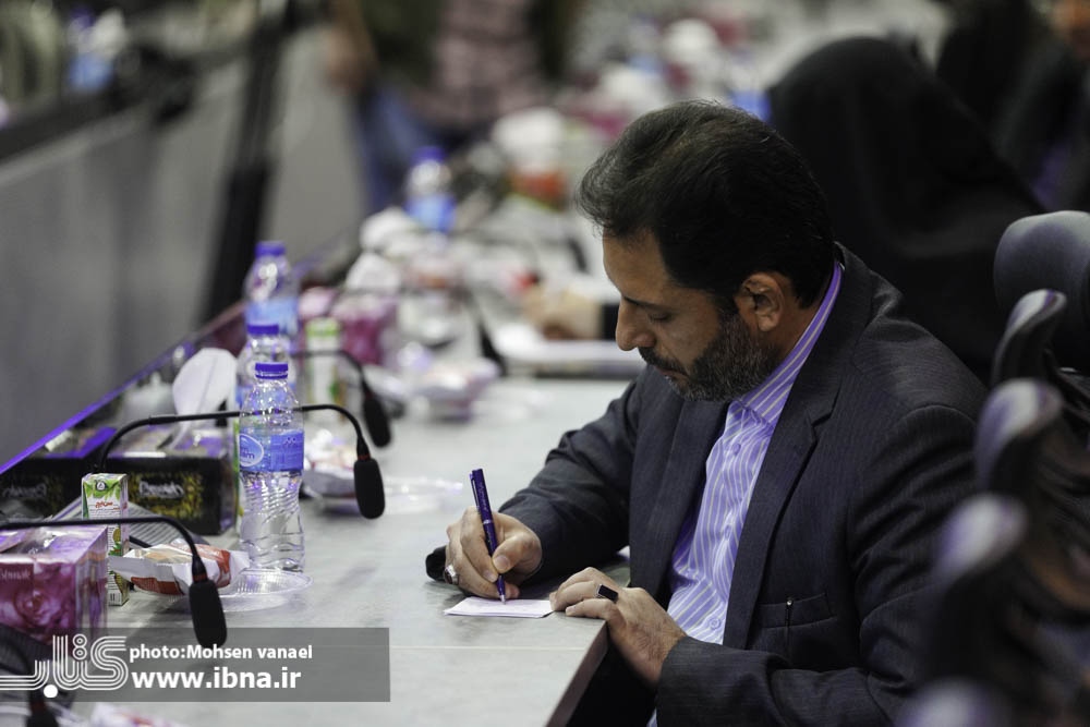 نقد و بررسی کتاب "محاصره سارایوو" در حوزه ی هنری