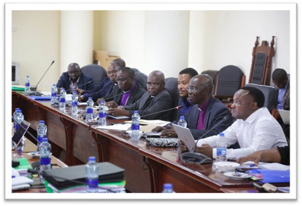 اسقف ها خواستار برداشتن قانون مصونیت برای رهبران ملی شدند اسقف ها خواستار برداشتن قانون مصونیت برای رهبران ملی شدند