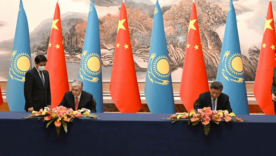 امضا توافقنامه درباره نظام بدون ویزا بین قزاقستان و چین