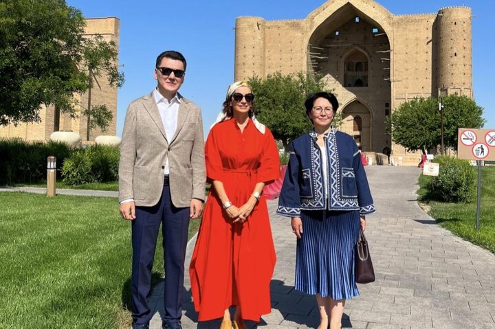 بازدید مدیر کل یونسکو از مقبره احمد یسوی  بازدید مدیر کل یونسکو از مقبره احمد یسوی