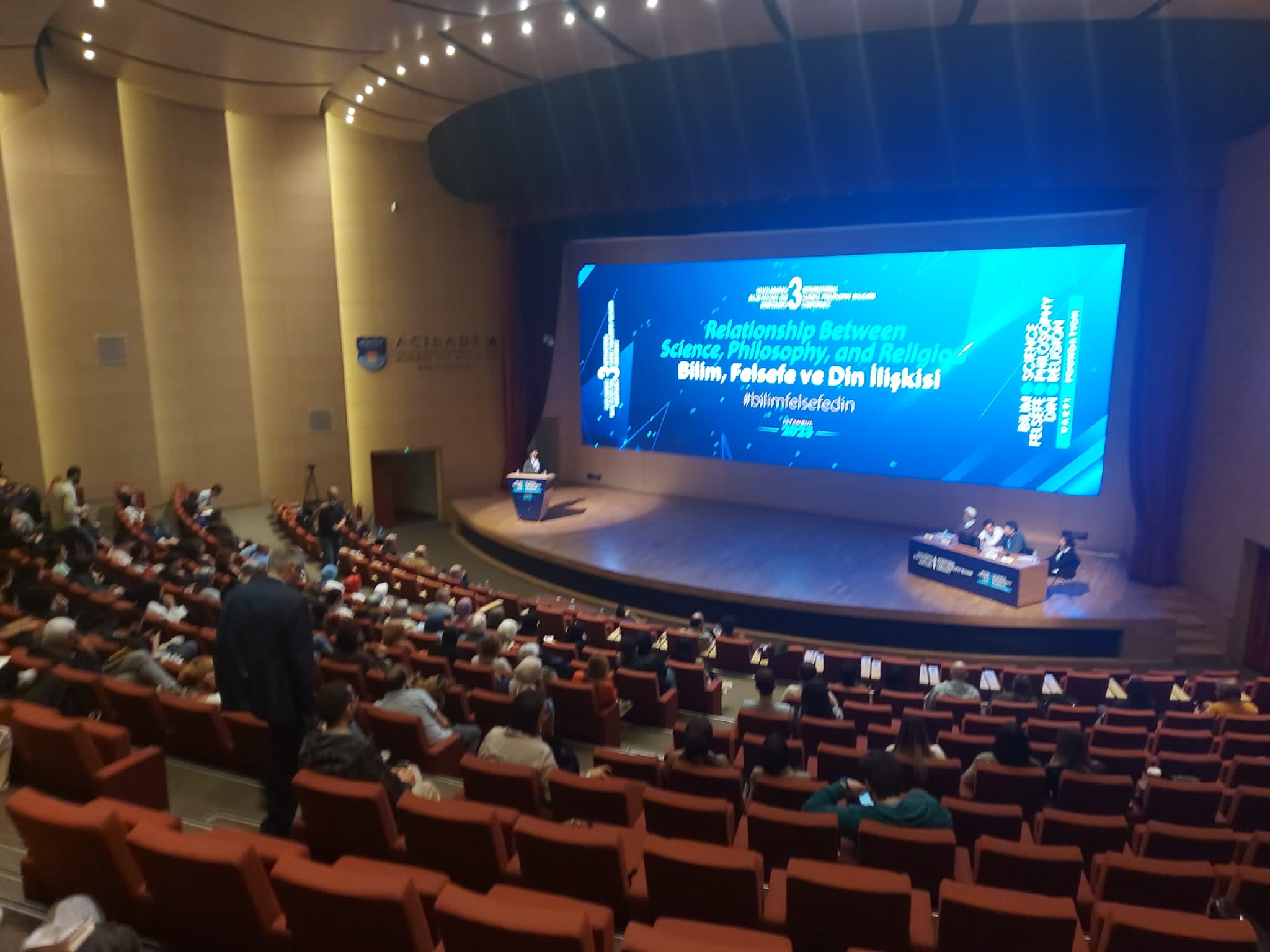 سومین کنفرانس  بین  المللی براهین وجود خدا در استانبول