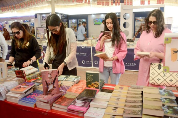 معرفی جشنواره بینالمللی ادبی دانشگاه آکسقورد در کراچی 2024