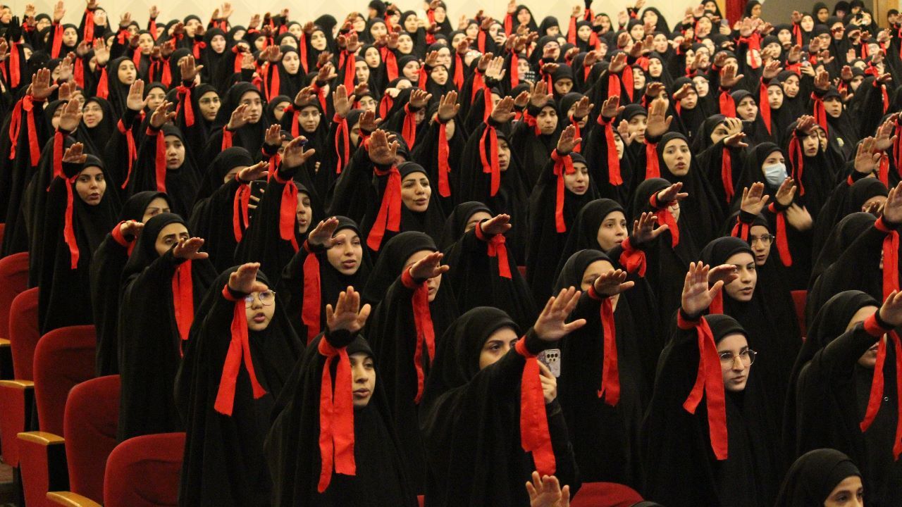 گزارشی از گرایش به عفاف و حجاب (چادر) در جامعه شیعه لبنان