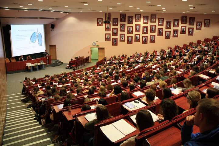 دانشجویان ایرانی در صربستان  دانشجویان ایرانی در صربستان