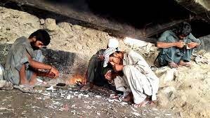 نگرانی روزافزون  مصرف بیش از حد مواد مخدر در پاکستان نگرانی روزافزون  مصرف بیش از حد مواد مخدر در پاکستان
