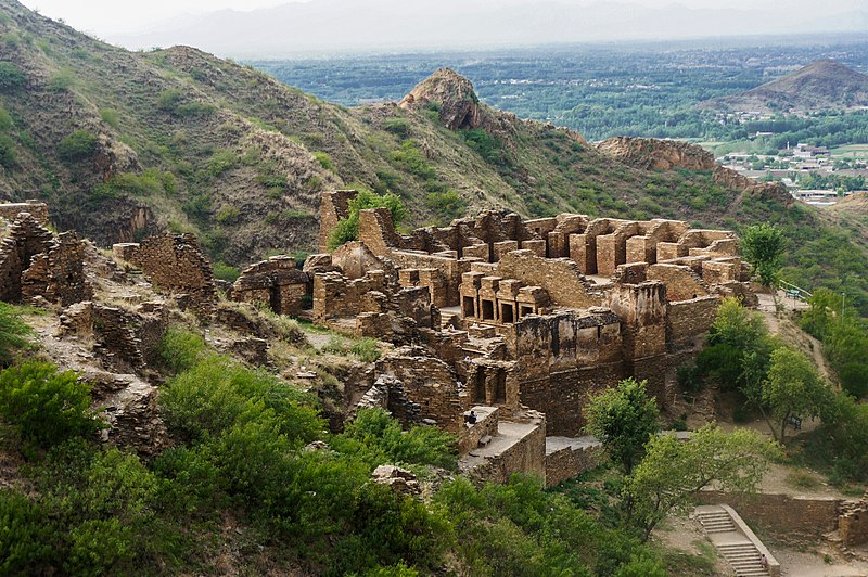 تخت بهایی(Takht-i-Bahi)
یکی از مهمترین صومعههای بودایی گندهارا