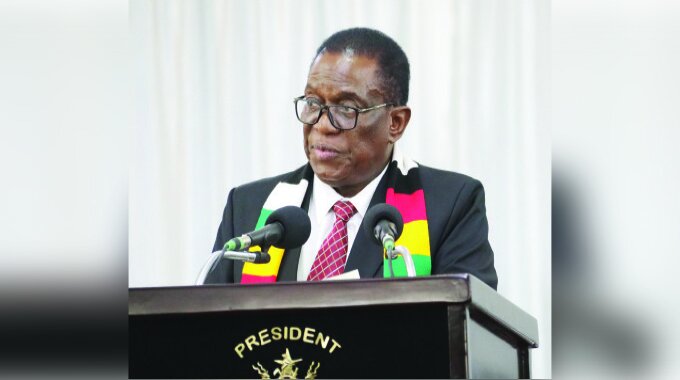 رئیس جمهور زیمبابوه خواستار عذرخواهی بریتانیا شد رئیس جمهور زیمبابوه خواستار عذرخواهی بریتانیا شد