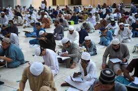 در گیری بر سر تصویب قانون ثبت حوزه های علمیه پاکستان