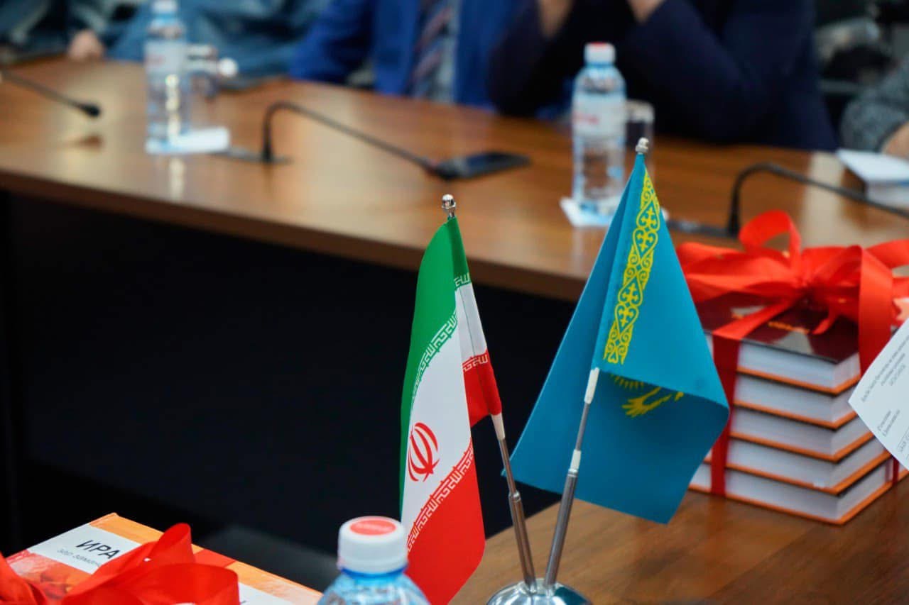 رونمایی از کتاب «قزاقهای ایران» در کتابخانه ملی قزاقستان