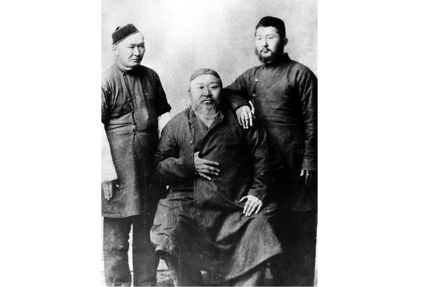 مفاخر قزاقستان: گنجینهای از چهره های برجسته در عرصههای فرهنگ، تاریخ و توسعه ملی