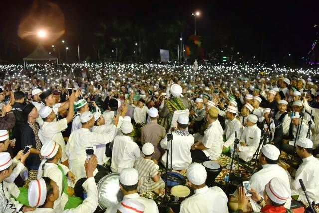 تبلیغ اکبر دراندونزی