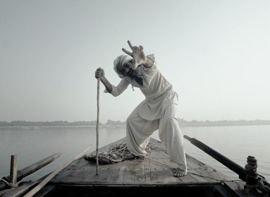 نقد فیلم: "انعکاسهای سند": تأملی بر رکود، اشتیاق و سنگینی هیچبودگی نقد فیلم: "انعکاسهای سند": تأملی بر رکود، اشتیاق و سنگینی هیچبودگی