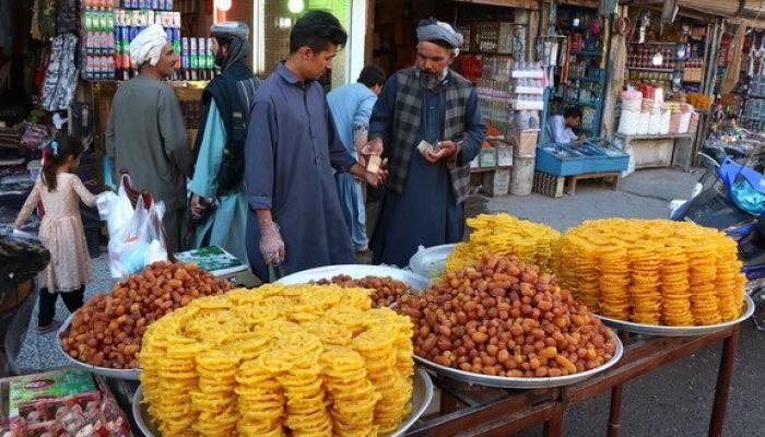 رمضان و فقر کارمندان؛ طالبان دو ماه حقوق کارکنان دولتی را پرداخت نکردهاند رمضان و فقر کارمندان؛ طالبان دو ماه حقوق کارکنان دولتی را پرداخت نکردهاند