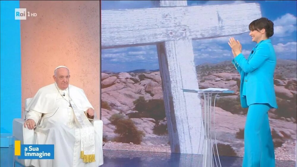 پاپ بر قاب تلویزیون