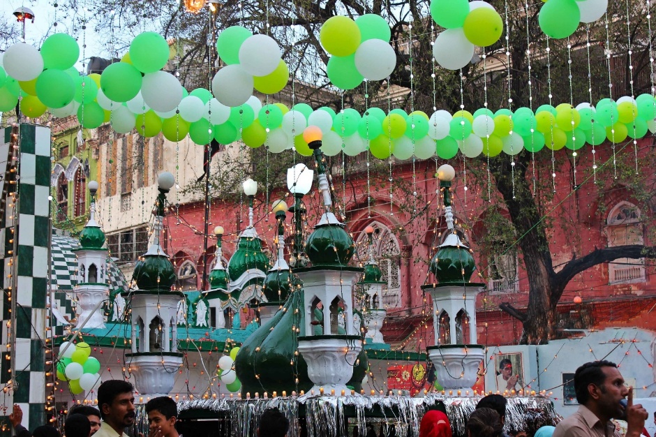 گپ و گفتی با یادگارهای گذشته در بازار بهابرا، راولپندی