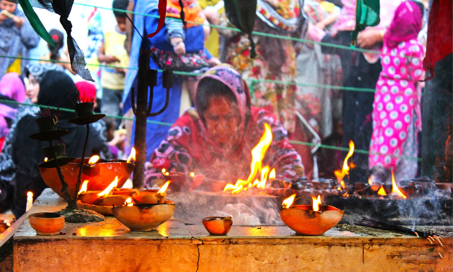 گپ و گفتی با یادگارهای گذشته در بازار بهابرا، راولپندی