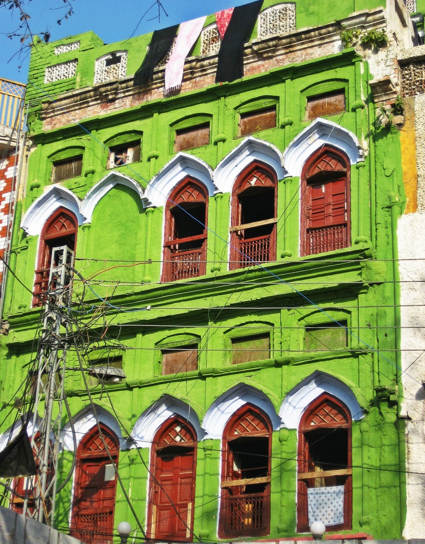 گپ و گفتی با یادگارهای گذشته در بازار بهابرا، راولپندی