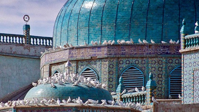 مسجد کبود مزار شریف
مسجد آبی جایگاه مقدس مردم افغانستان
