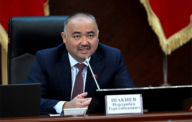 سیمای سیاستمداران قرقیزستان