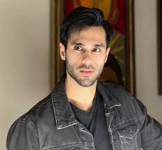 شخصیتهای پاکستانی با نام خانوادگی ایرانی