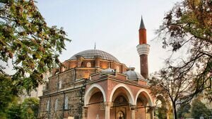 آینده پژوهی دین در بلغارستان باتوجه به جمعیت مسیحیت ارتدکس و اقلیت بزرگ مسلمانان در این کشور