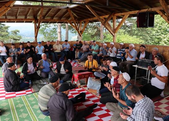 میلاد پیامبر اسلام(ص) در آیینه آیین قربان–مولید؛
بازتابی از هویت اسلامی در رودوپهای بلغارستان