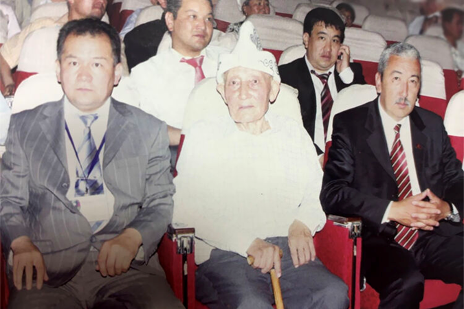 عبدالقادر آرازبیکوف؛ کارگری که ۱۲ سال کشور را اداره کرد