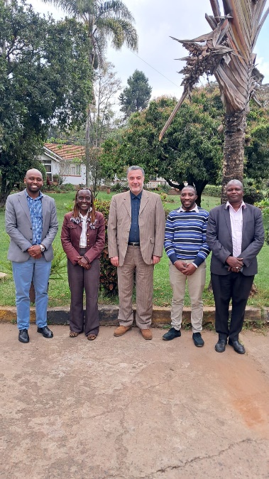 آیا رونق کتب صوتی و دیجیتالی در کنیا موجب ارتقای باسوادی شده است ؟