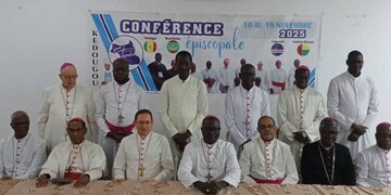 اسقف اعظم سنگال« آندره گی» خواستار ایجاد کلیسای شورایی مستقل و متعهد به عدالت، صلح و خیر عمومی شد