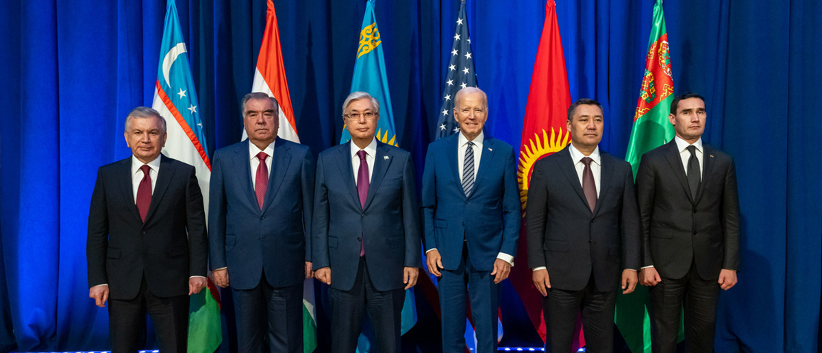 نشست بوسان: اهمیت گفتوگوی ایالات متحده و چین برای قزاقستان،
آسیای مرکزی و سیاست جهانی