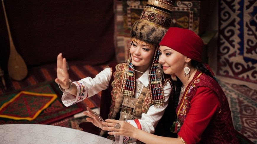 زن قزاق؛ از استپهای کهن تا افقهای مدرن