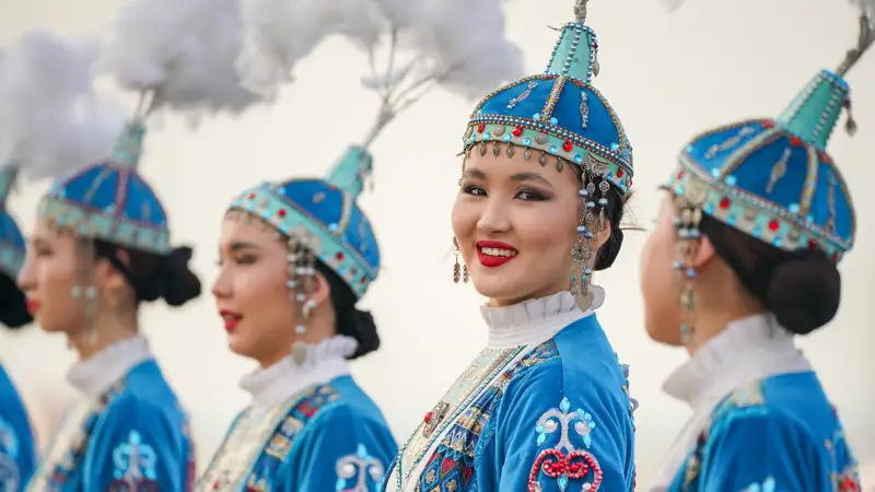 زن قزاق؛ از استپهای کهن تا افقهای مدرن