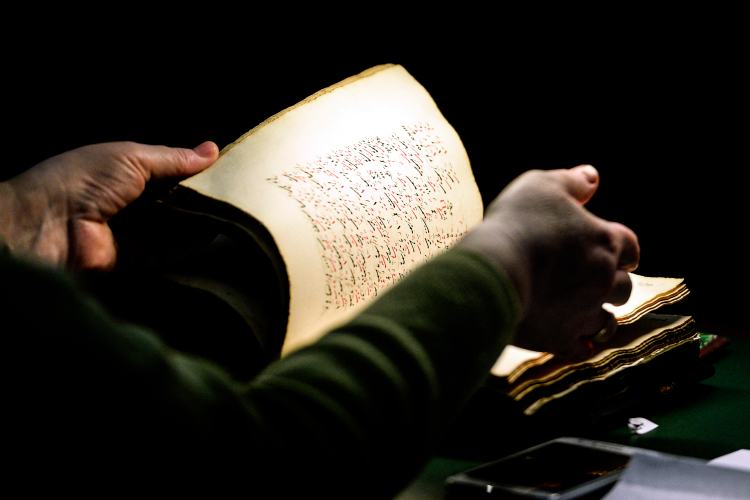 چگونه سیف سرایی مرزهای شعر و نجوم را در هم آمیخت؟