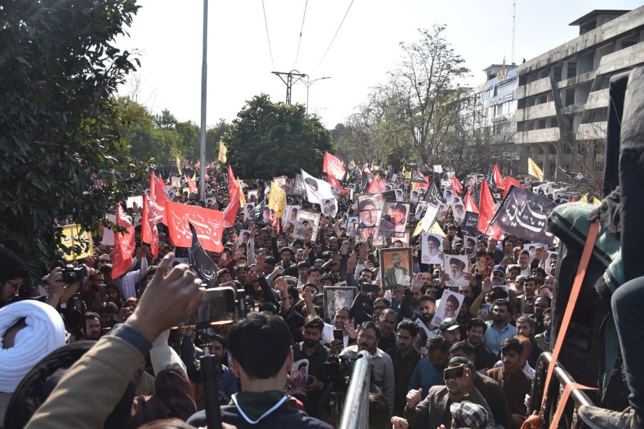 اعتراضات جهت همبستگی با خانواده شهدای مسجد جامع خدیجه الکبری (س) در پاکستان