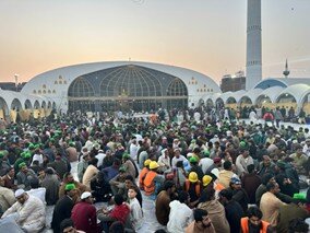 سنت صدها ساله اطعام ماه رمضان در داتا دربار