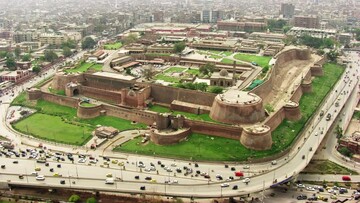 نگاهبانان زبان و ادب فارسی در پیشاور