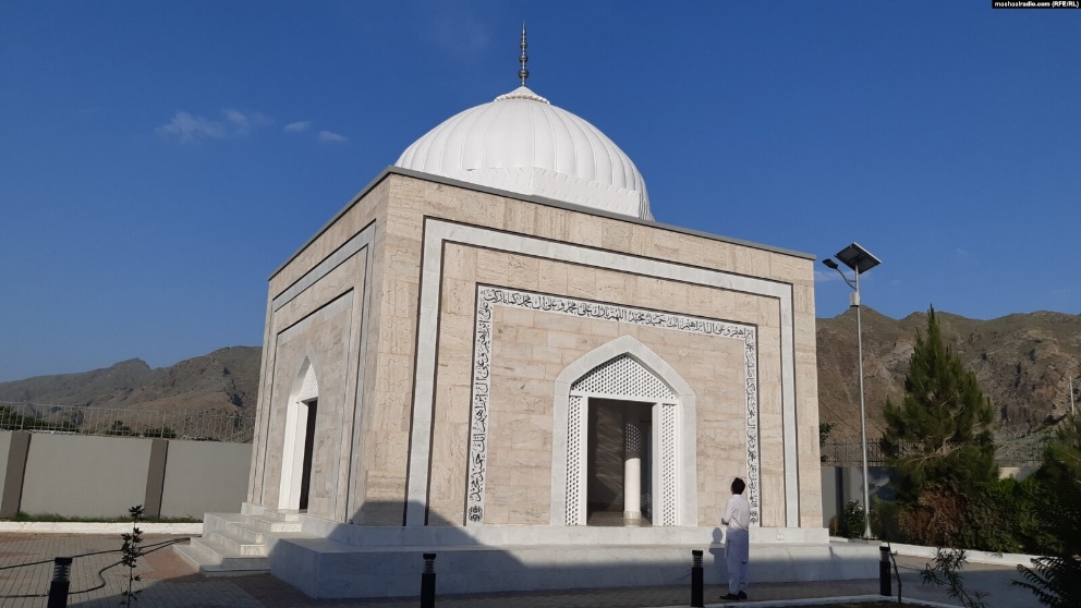 چهار رکن ادبیات پشتو و ارادت به اهل‌بیت(ع)
