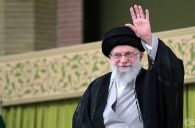 تشییع قرن؛ وداع با مردی که تا پایان بر آرمان خود ایستاد