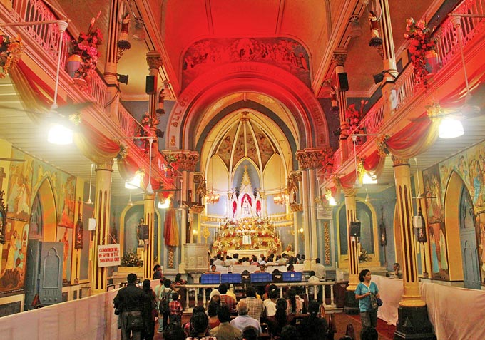 کلیسای مونت سنت مری (Mount St. Mary Church)، منطقه باندرا بمبئی