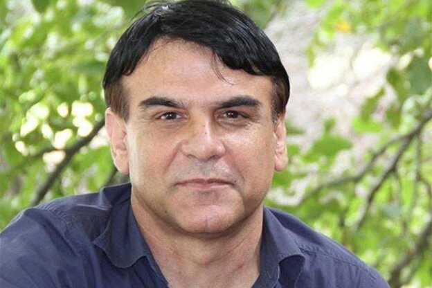 کدام یک از آثار ادبی ما صد سال بعد هم خوانده می‌شوند؟ 