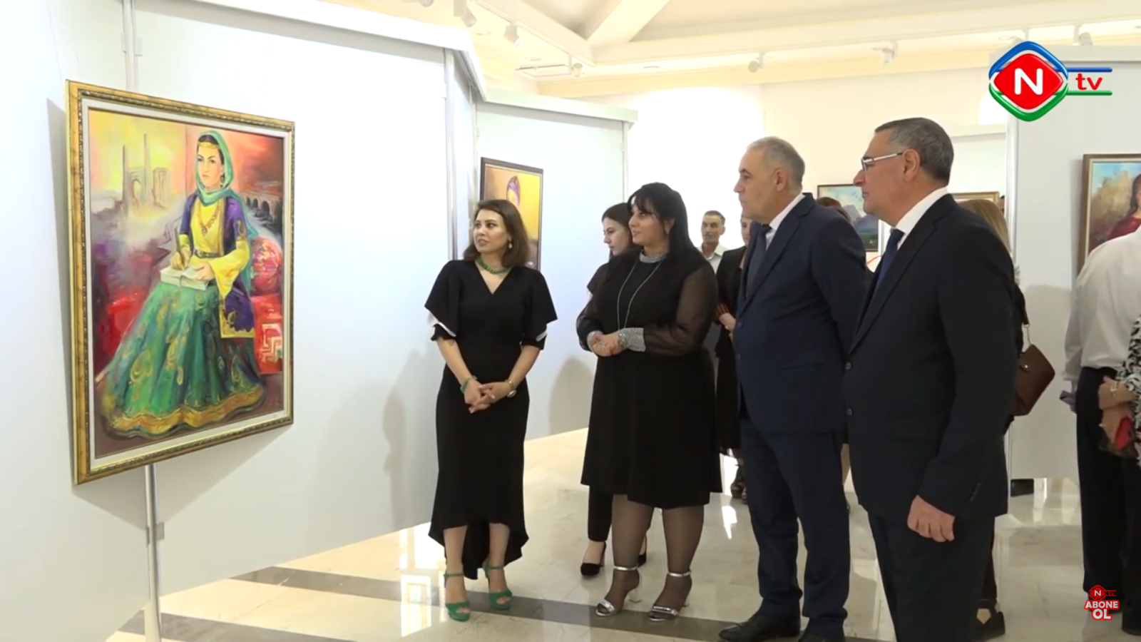 افتتاح نمایشگاه انفرادی "زنان - آوای تاریخ و زیبایی " 