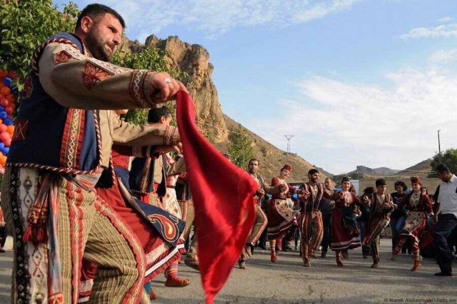 نگاهی اجمالی به جشنواره های ارمنستان - جامعه و فرهنگ